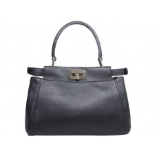 Fendi ikonikus mini peekaboo táska fekete bőrből