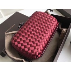 Bottega Veneta csomós kuplung Boucher Intreccio sötétvörös színben