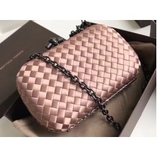 Bottega Veneta csomós kuplung Boucher Intreccio világos rózsaszínben