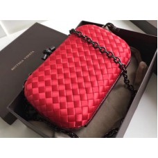 Bottega Veneta csomós kuplung Boucher Intreccio piros színben