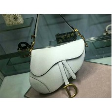Dior Nyereg Borjúbőr Táska Arany Hardverekkel Fehér M0446l3