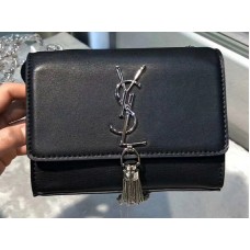 Saint Laurent Kate láncos pénztárca borjúbőr fekete