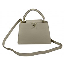 Louis Vuitton Capucines Bb Táska Krémszínű