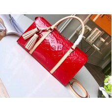 Louis Vuitton Monogram Vernis Neo Háromszög Piros M96052-1